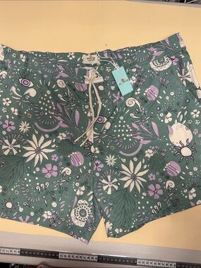 XXL Marine Layer Men's Short swim  42" green floral Pockets back pocket dry fit